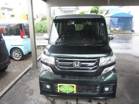 Honda N-BOX Plus Custom