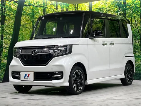 Honda N-BOX Custom
