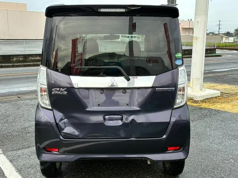 Mitsubishi eK Space Custom