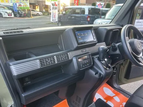 Honda N-VAN Plus Style