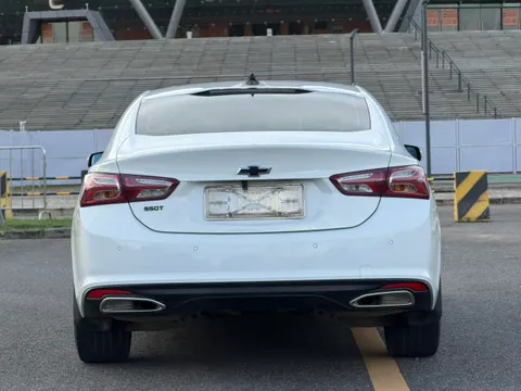 Chevrolet Malibu XL