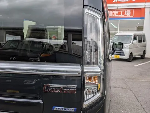 Suzuki Spacia
