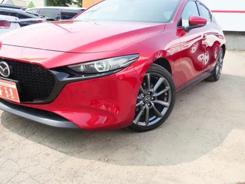 Mazda MAZDA3 Fastback