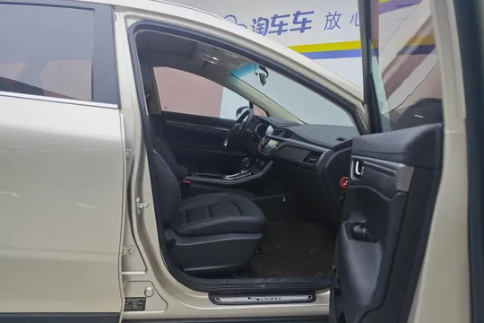 Geely Emgrand GS