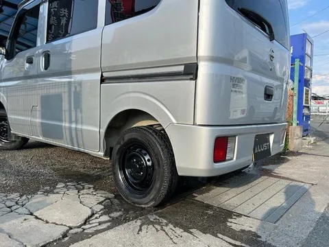 Nissan Clipper