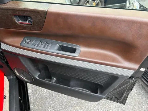 Honda N-BOX Slash