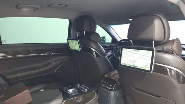 Genesis G90 (EQ900)