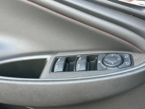 Chevrolet Malibu XL