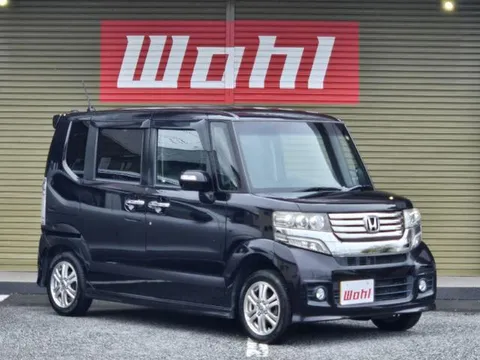 Honda N-BOX Custom