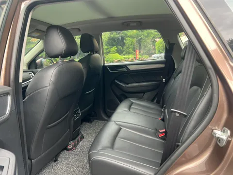 Roewe RX5
