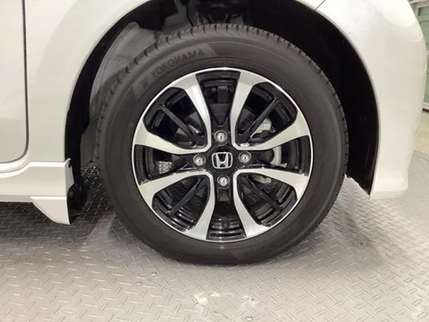 Honda N-WGN Custom