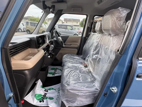 Mitsubishi Delica Mini