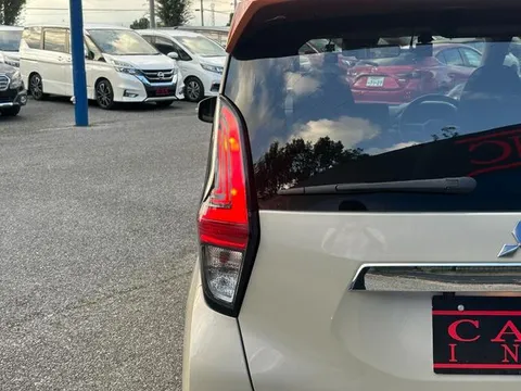 Mitsubishi eK X