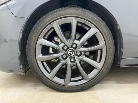 Mazda MAZDA3 Fastback
