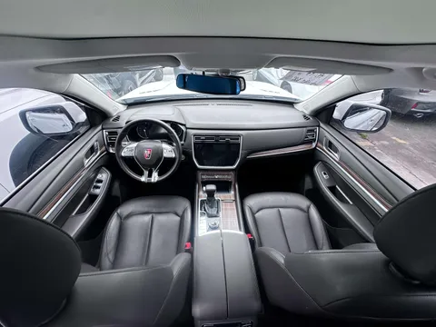 Roewe RX8