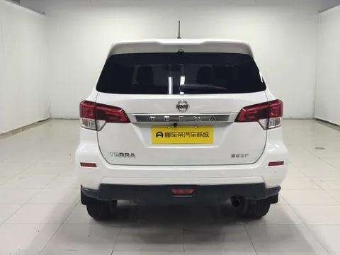 Nissan Terra