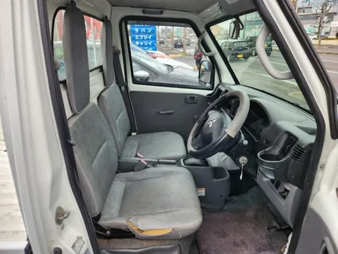 Mitsubishi Minicab Truck