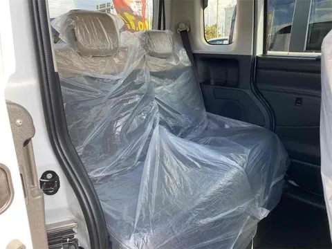 Mitsubishi Delica Mini