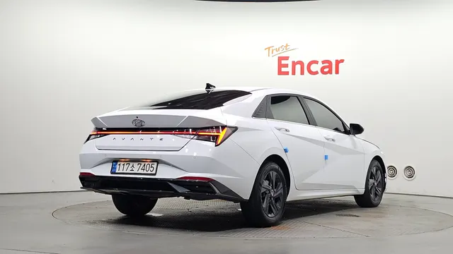 Hyundai Elantra (Avante)
