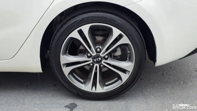 Kia Cerato (K3)