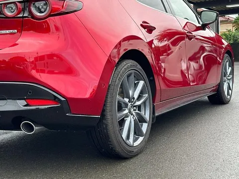Mazda MAZDA3 Fastback