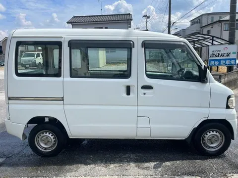 Mitsubishi Minicab Van