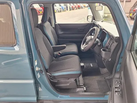 Mazda Flair Crossover