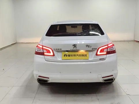 Peugeot 408