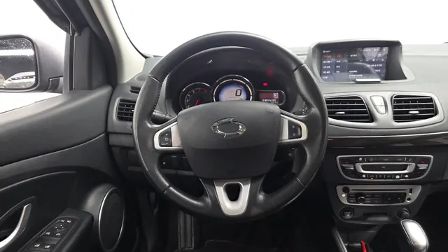 Renault SM3