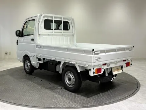 Nissan Clipper Truck