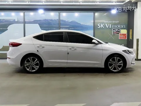 Hyundai Elantra (Avante)