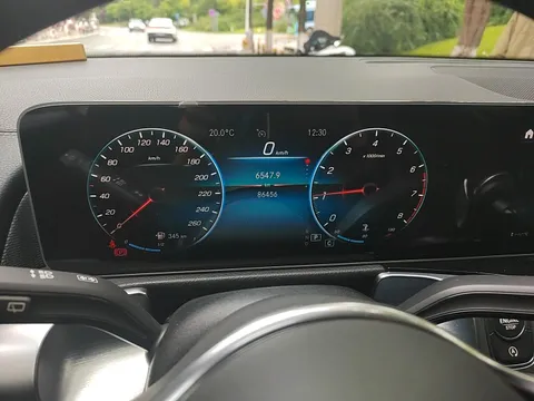 Mercedes-Benz GLB-Class