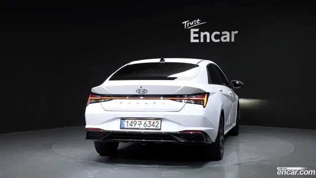 Hyundai Elantra (Avante)