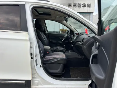 BAIC S3
