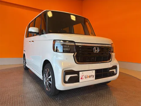 Honda N-BOX Custom