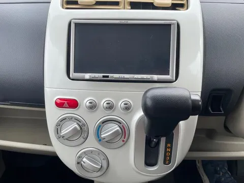 Nissan Otti