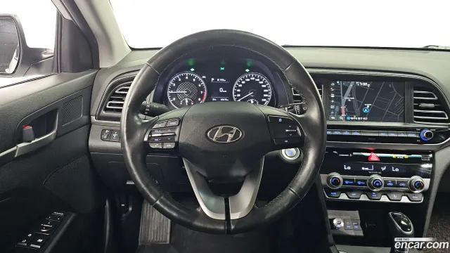Hyundai Elantra (Avante)
