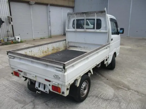 Mazda Scrum Truck