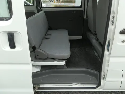 Mitsubishi Minicab Van