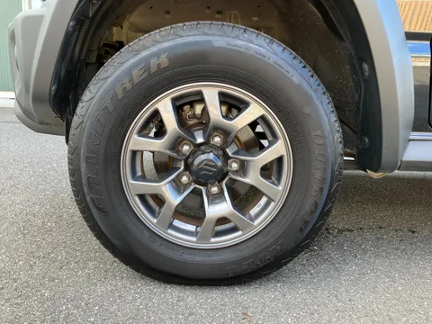 Suzuki Jimny Sierra