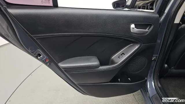 Kia Cerato (K3)