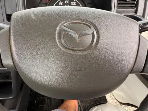 Mazda Scrum Truck