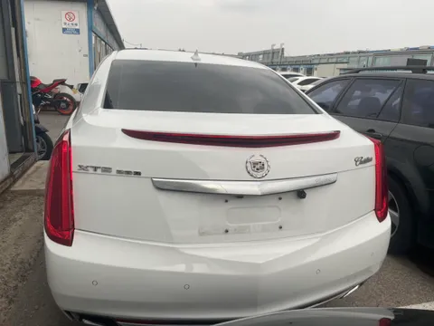Cadillac XTS