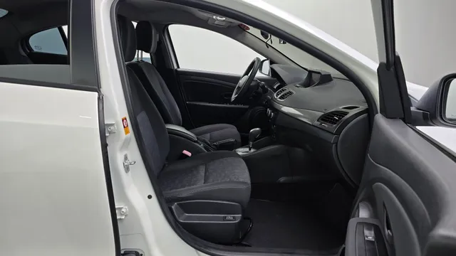 Renault SM3