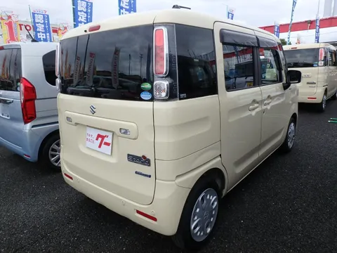 Suzuki Spacia