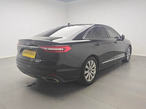Ford Taurus