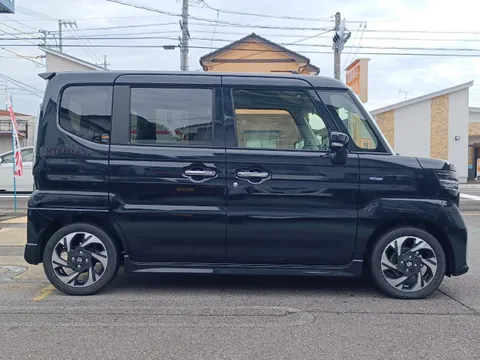 Suzuki Spacia Custom