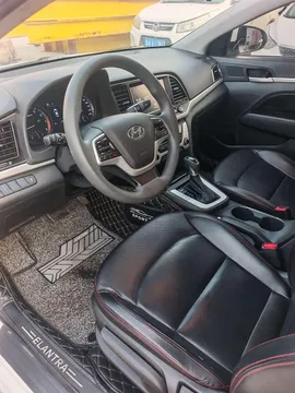 Hyundai Elantra (Avante)