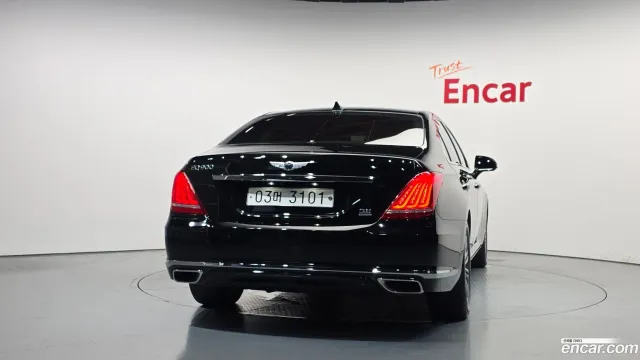 Genesis G90 (EQ900)