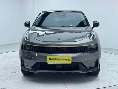 Lynk & Co 05